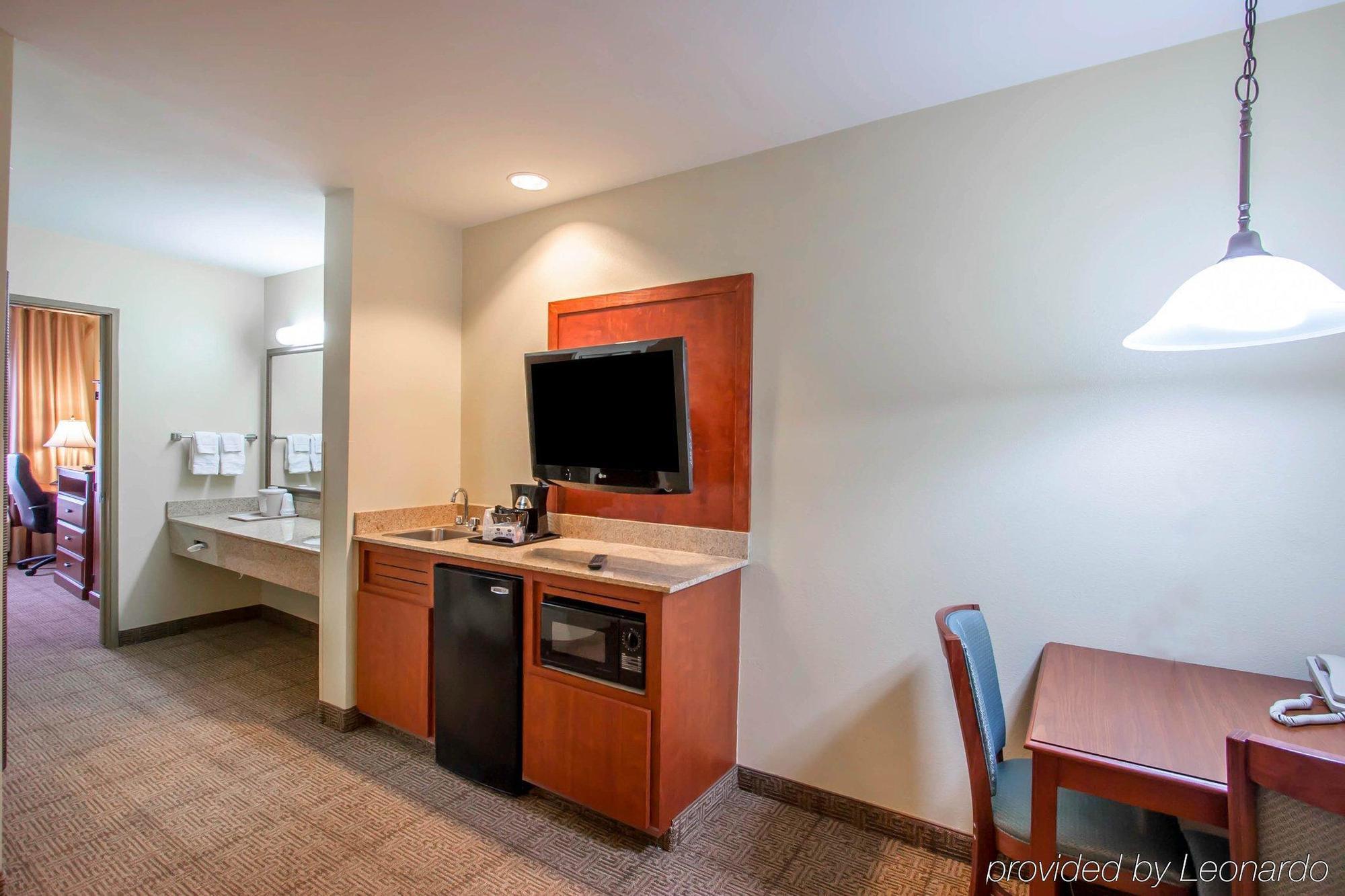 Quality Inn & Suites Germantown North Eksteriør billede