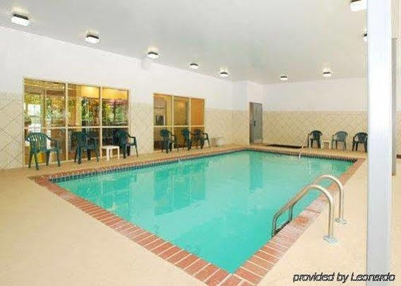 Quality Inn & Suites Germantown North Eksteriør billede